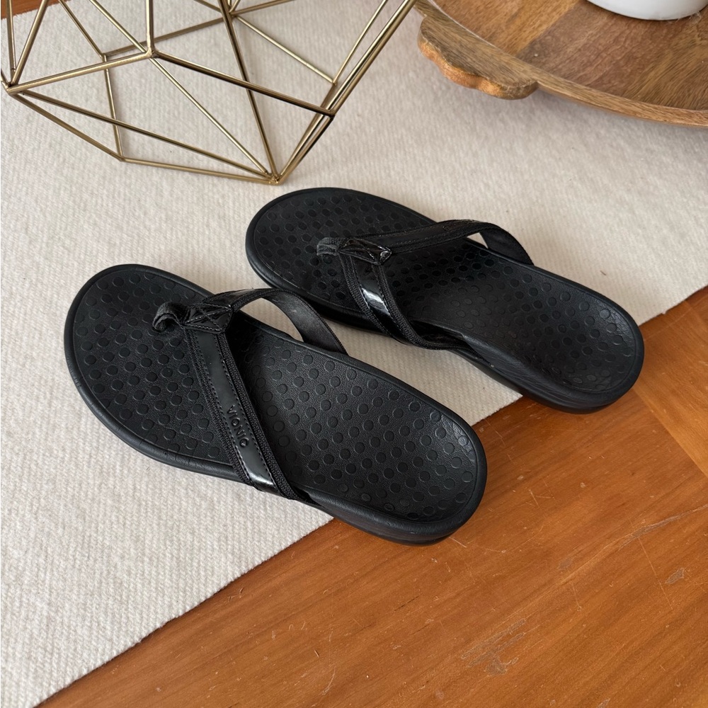 VIONIC Tide |I Arch Support Black Flip Flop size 7
SKU: SKU 8238238